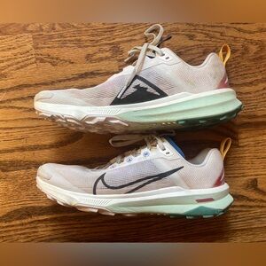 Nike Kiger 9 Men’s Trail Running Shoe, Sz 10